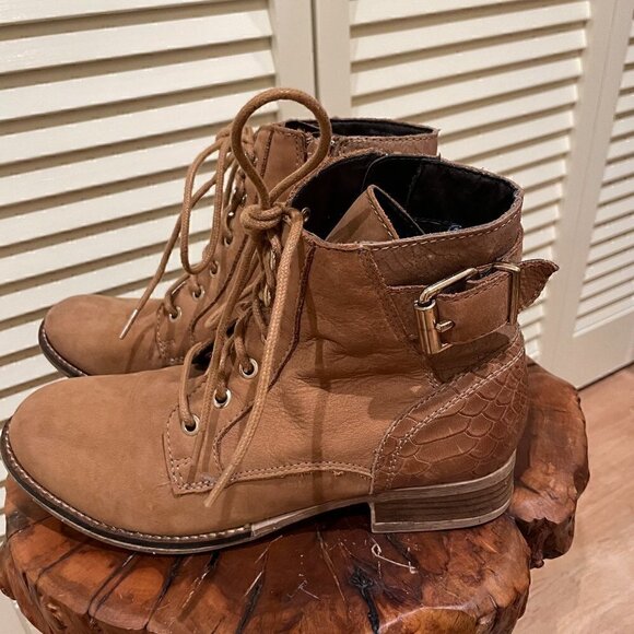 ALDO Women's Leather Booties Size 8.5 - Picture 2 of 9